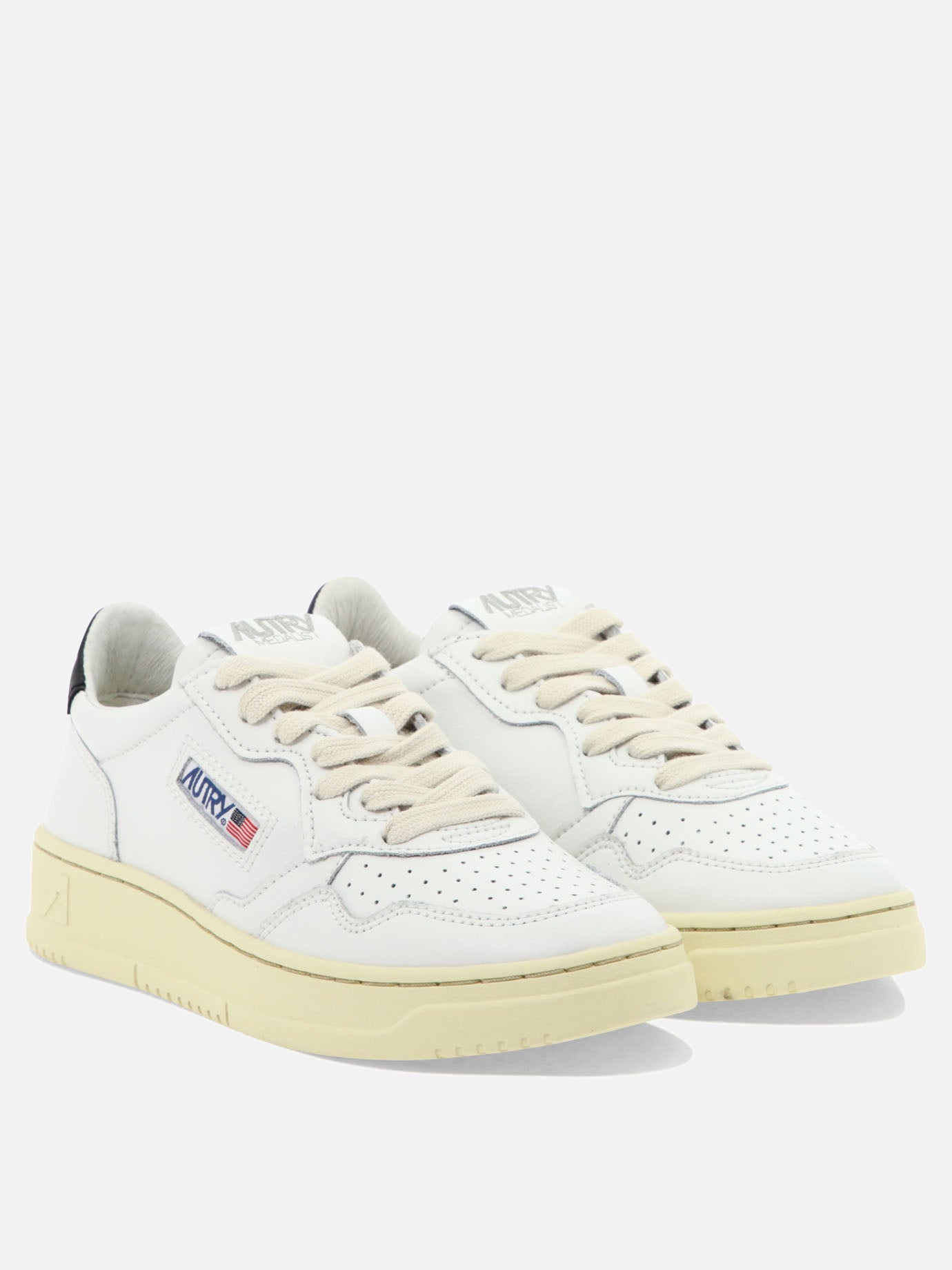 Low top sneakers 100% cow leather - 100% rubber  White - Autry Women | PDP | VIETTI Online Store | thumbnail_2