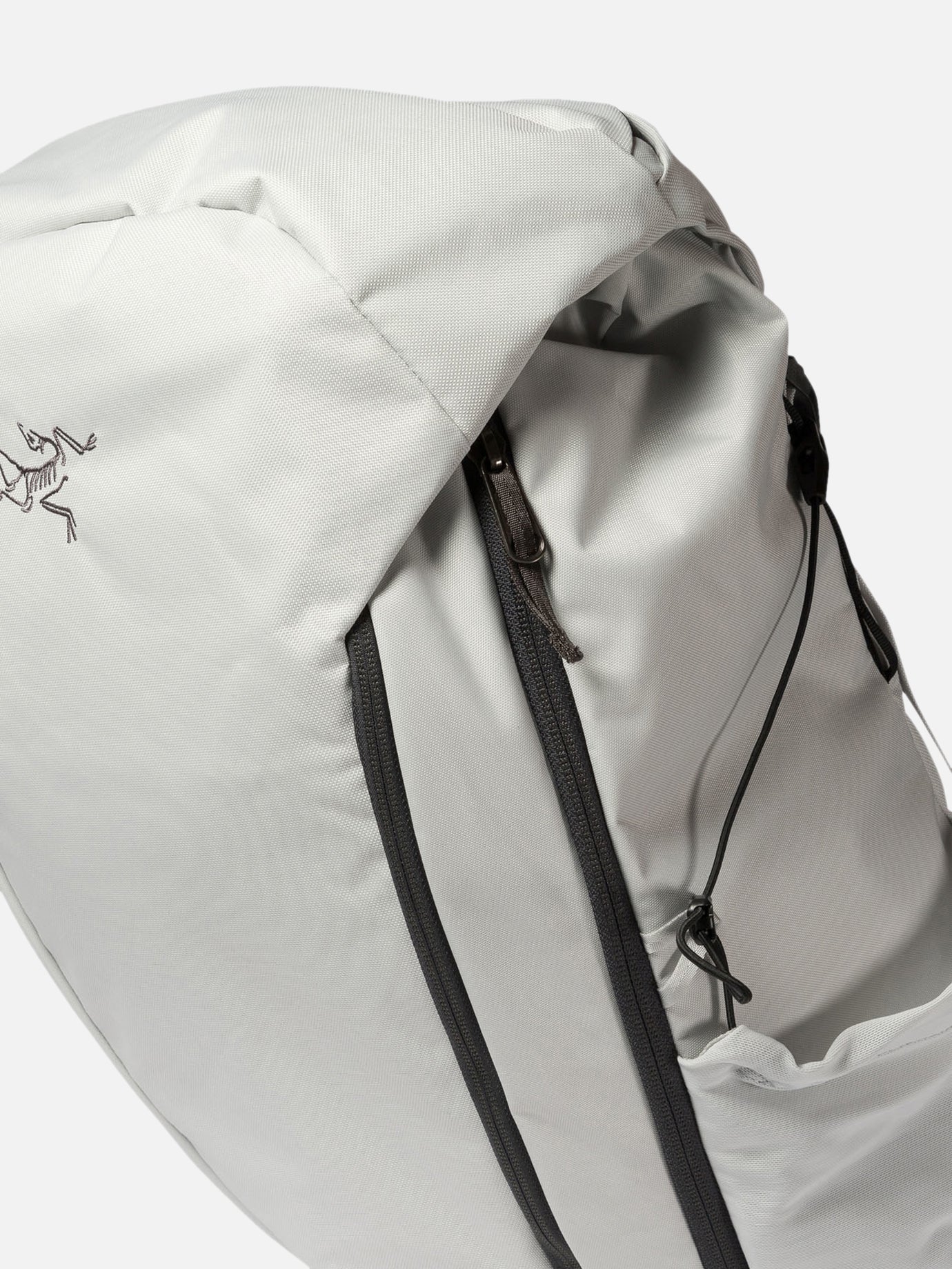 Arc'teryx "Mantis 30" backpack Grey