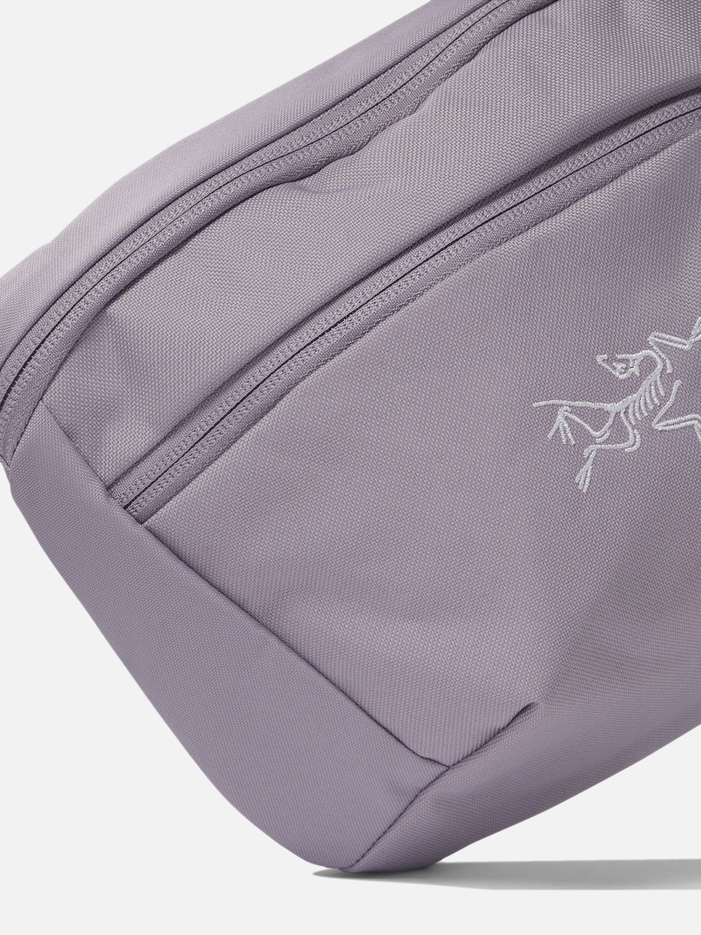 Arc'teryx "Mantis 2" belt bag Purple