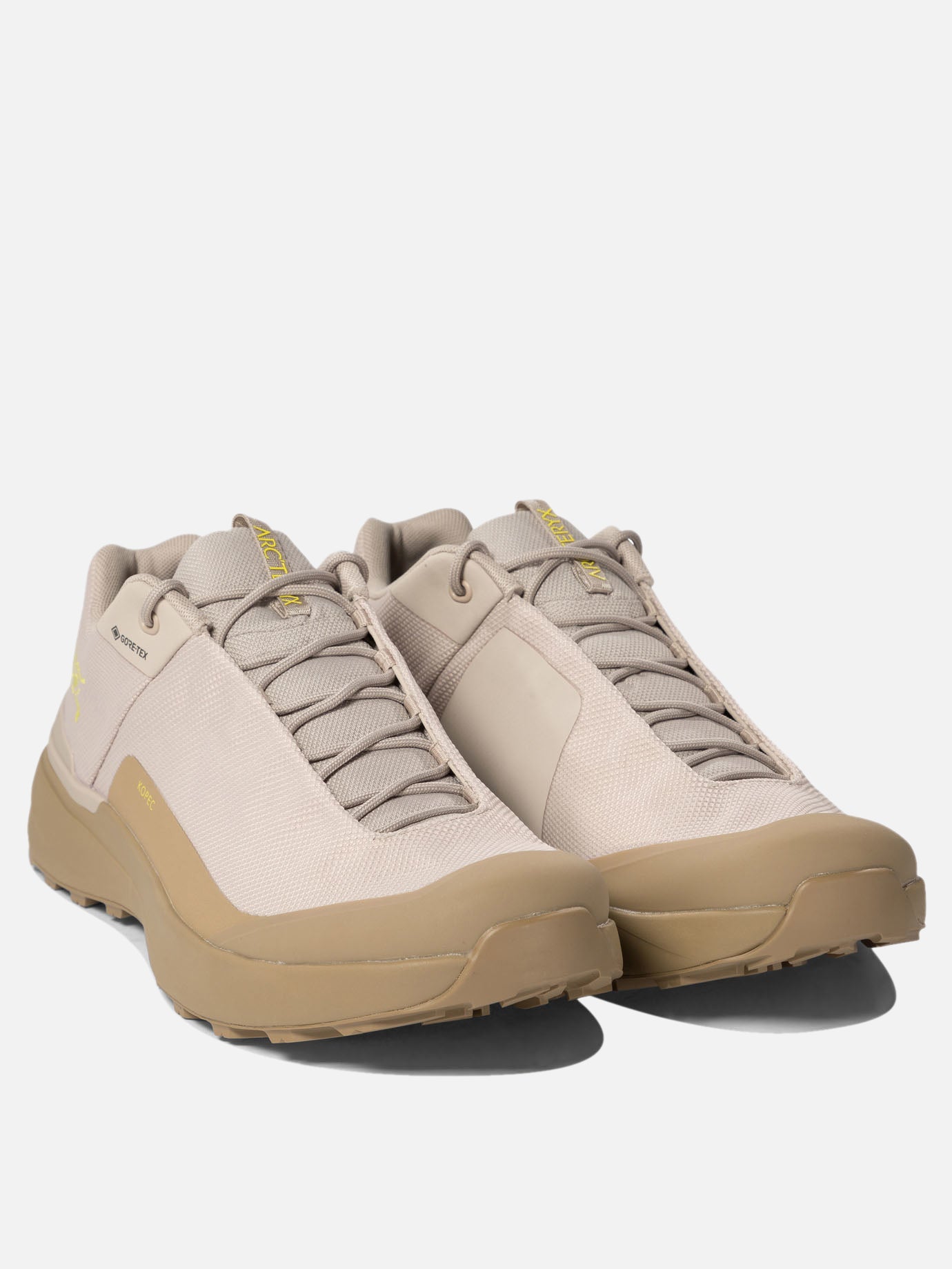 Arc'teryx "Kopec GTX" sneakers Beige