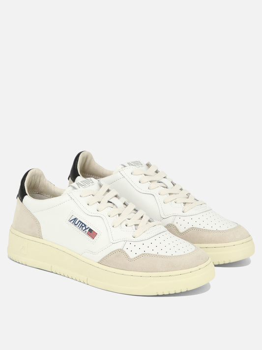 Low top sneakers 100% cow leather - 100% rubber  White - Autry Men | PDP | VIETTI Online Store | 2
